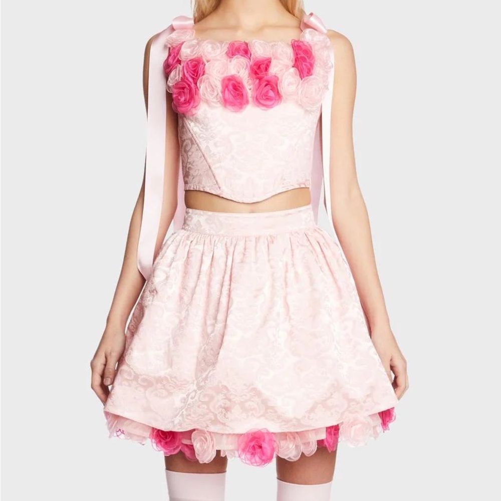 NWT 2PC Sold Out DollsKill Sugar Thrillz Pink Baroque Set Quality Flowers Small
